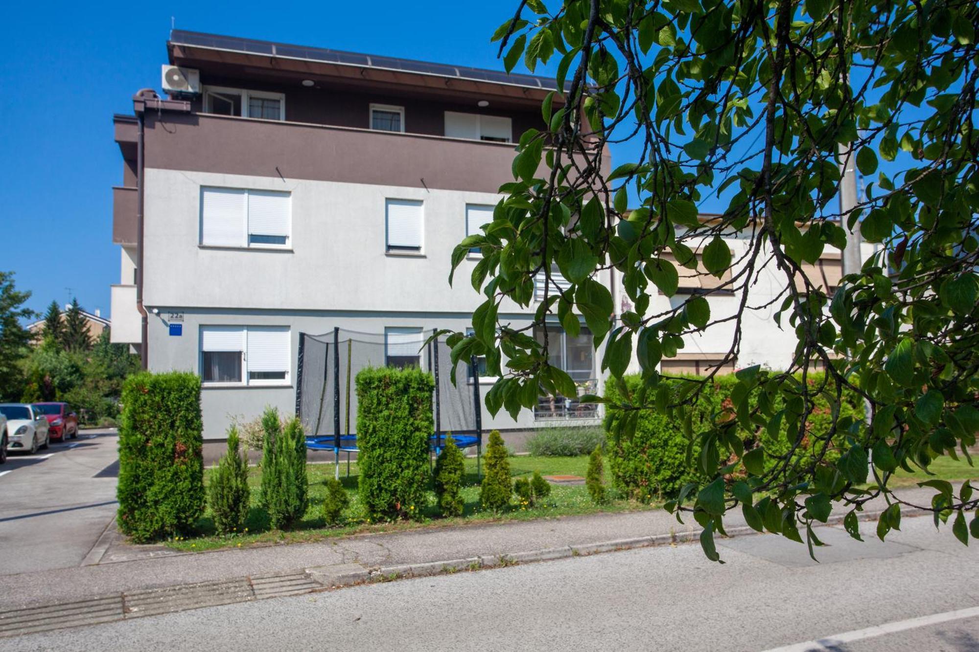 Apartment Sladic Сисак Екстериор снимка